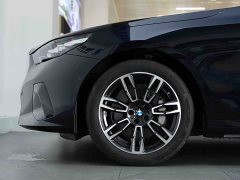 BMW 5 Series 530Li Premier M Sport Package - ფოტო 10