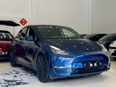 Tesla Model Y Long Range All-Wheel Drive - ფოტო 3
