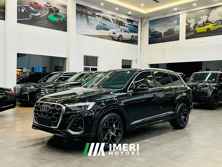 Audi Q7 55 TFSI quattro S line Black Warrior Edition