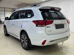 Mitsubishi Outlander 2021 2.0L FWD Comfort 5-Seater - ფოტო 4