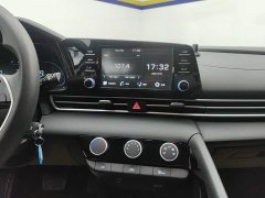 Mercedes-Benz Elantra 2023 1.5L CVT GLS Leading Edition - ფოტო 13