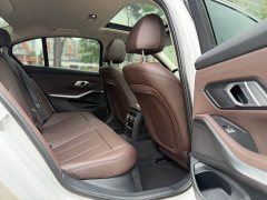 BMW 3 Series 320i M Sport Package - ფოტო 11