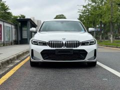 BMW 3 Series 320i M Sport Package - ფოტო 2