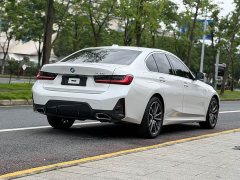 BMW 3 Series 320i M Sport Package - ფოტო 4
