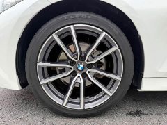 BMW 3 Series 320i M Sport Package - ფოტო 9