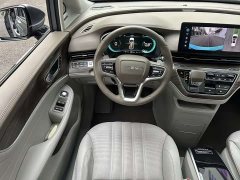 SAIC MG iMAX8 2023 400TGI Deluxe Edition - ფოტო 9