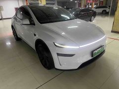 Tesla Model Y Rear-Wheel Drive - ფოტო 3