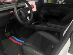 Tesla Model Y Rear-Wheel Drive - ფოტო 6