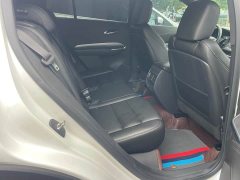 Cadillac XT4 28T FWD Luxury - ფოტო 13