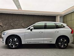 Volvo XC60 B5 AWD Smart Luxury Edition - ფოტო 3