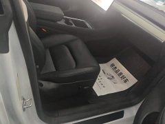 Tesla Model Y Rear-Wheel Drive - ფოტო 5