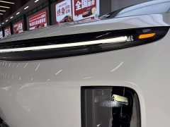 Li Auto L6 Pro - ფოტო 15