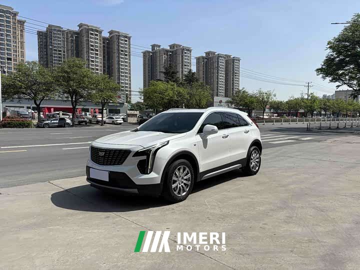 Cadillac XT4 28T FWD Luxury