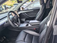 Tesla Model Y Long Range All-Wheel Drive - ფოტო 3