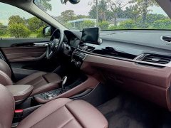 BMW X1 sDrive25Li Leading Edition - ფოტო 14