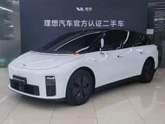 Li Auto i6 2025 Two-Wheel Drive Standard - ფოტო 1