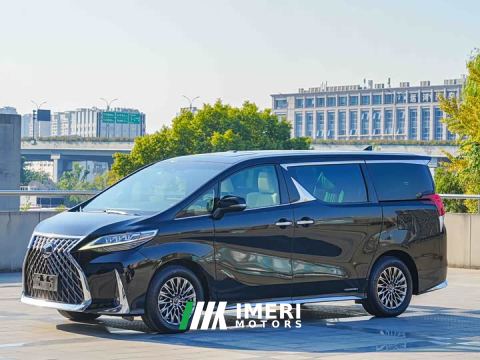 2021 Lexus LM 300h Four-Seat Royal Edition
