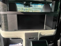 Lexus LM 2020 300h Four-Seat Royal Edition - ფოტო 15