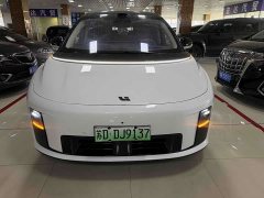 Li Auto i8 Standard Edition - ფოტო 1