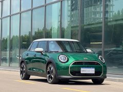 BMW MINI 2.0T COOPER S Artist 5-Door - ფოტო 17