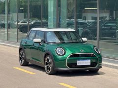 BMW MINI 2.0T COOPER S Artist 5-Door - ფოტო 18