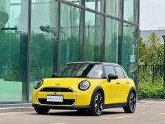 BMW MINI 2.0T COOPER S Artist 5-Door - ფოტო 12