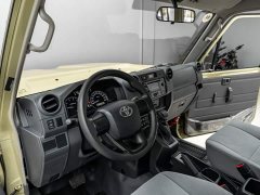 Toyota Land Cruiser (Imported) LC78 4.0L Middle East Edition - ფოტო 14