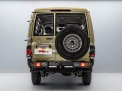 Toyota Land Cruiser (Imported) LC78 4.0L Middle East Edition - ფოტო 6