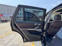 BMW X5 xDrive 30Li Luxury M Sport Package - ფოტო 14