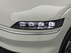 Hyundai EO Yige Two-Wheel Drive TECH 64.2kWh - ფოტო 12