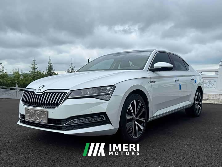 Skoda Superb TSI280 DSG Prestige - ავტომობილი ჩინეთიდან