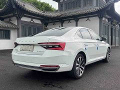 Skoda Superb TSI280 DSG Prestige - ფოტო 6