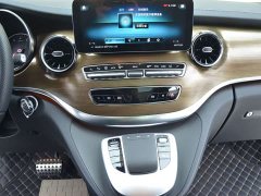 Mercedes-Benz V-Class 2022 V 260 L Long Wheelbase Luxury Edition - ფოტო 14