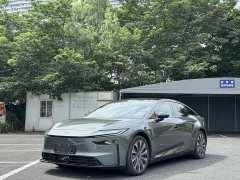 Toyota Platinum Wisdom 7 600 Pro - ფოტო 1