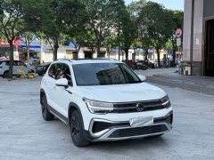 Volkswagen Touareg 300TSI FWD Full Moon Edition - ფოტო 3