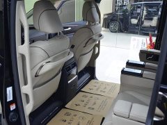 Toyota Vellfire 2025 Crown Hybrid 2.5L Graphite Gold Edition - ფოტო 5