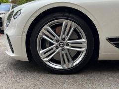 Bentley Continental 4.0T GT V8 Convertible - ფოტო 9