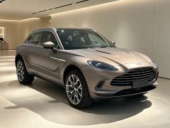 Aston Martin DBX 2023 3.0T Inline-Six - ფოტო 3