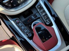 Aston Martin DBX 2023 3.0T Inline-Six - ფოტო 7