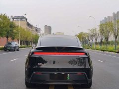 Tesla Model Y Rear-Wheel Drive - ფოტო 8