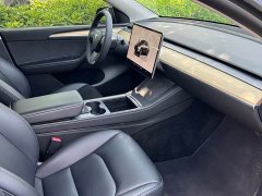 Tesla Model Y Rear-Wheel Drive - ფოტო 12