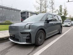 Zeekr Geely Zeekr 009 Six-Seat Executive AWD 108kWh - ფოტო 1