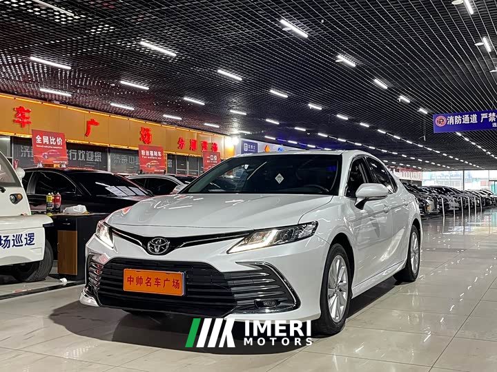 Toyota Camry 2.0L GVP Leading Edition