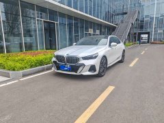 BMW 5 Series 530Li Premier M Sport Package - ფოტო 1