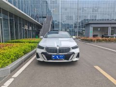 BMW 5 Series 530Li Premier M Sport Package - ფოტო 2