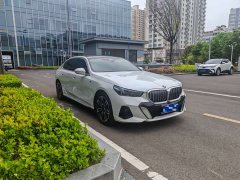 BMW 5 Series 530Li Premier M Sport Package - ფოტო 3