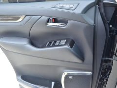 Lexus LM 2020 300h Four-Seat Royal Edition - ფოტო 6