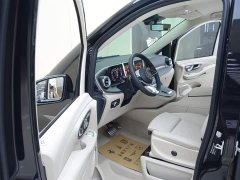 Mercedes-Benz V-Class 2024 V 300 L Long Wheelbase Luxury Edition - ფოტო 4