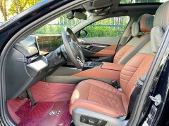 BMW 5 Series 530Li Luxury M Sport Package - ფოტო 4