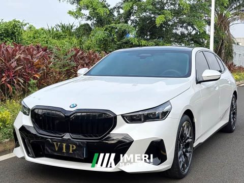 2025 BMW 5 Series 2026 530Li Luxury M Sport Package - ავტომობილი ჩინეთიდან